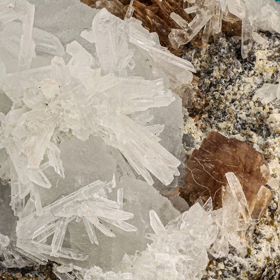 Roweite-Shijiangshan Mine | Hexigten Banner | Inner Mongolia | China